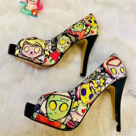 Iron Fist Cool Ghoul Platform Heels, Size: 7 - Picture 3 of 3
